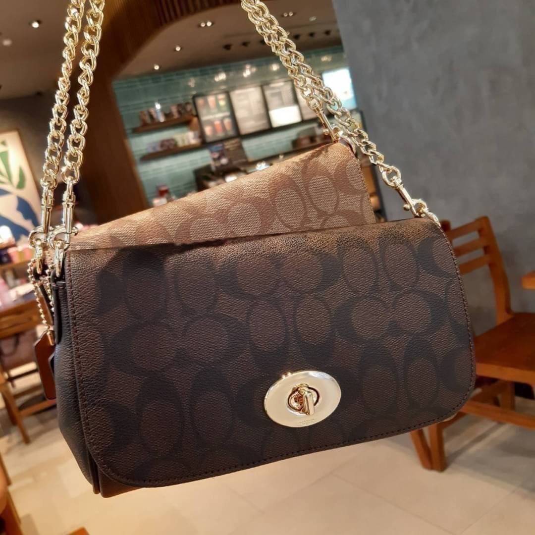 COACH F34615 MINI RUBY CROSSBODY IN SIGNATURE CANVAS ไอเท็มหายาก!! Best seller!! ยกให้น้องเลย!! 👍🎊👍💥 กระเป๋าสะพายข้างรูบี้ ทรงกะทัดรัด ไซส์กำลังดี ดีไซน์เรียบหรูในความเป็นเอกลักษณ์โค้ช ใช้งานง่าย สะดวก วัสดุหนังแคนวาสเคลือบ