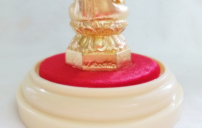 พระไพรีพินาศครอบแก้ว วัดบวรนิเวศวิหาร ปี๒๕๕๓ ค่ะ