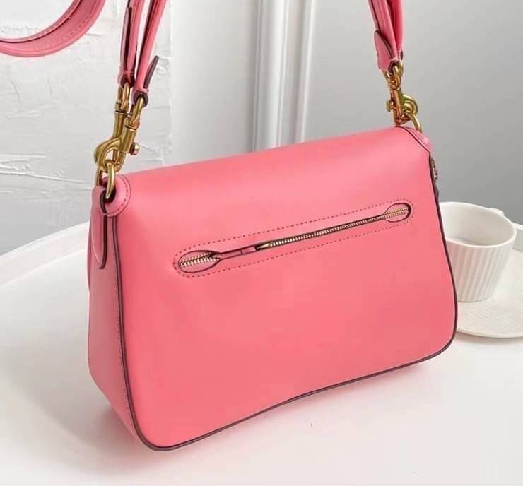 Coach Soft Tabby Shoulder Bag 5 สี กระเป๋าสะพายข้างหนังสวย พร้อมส่งที่ไทยราคาสุดคุ้มห้ามพลาดค่ะ!