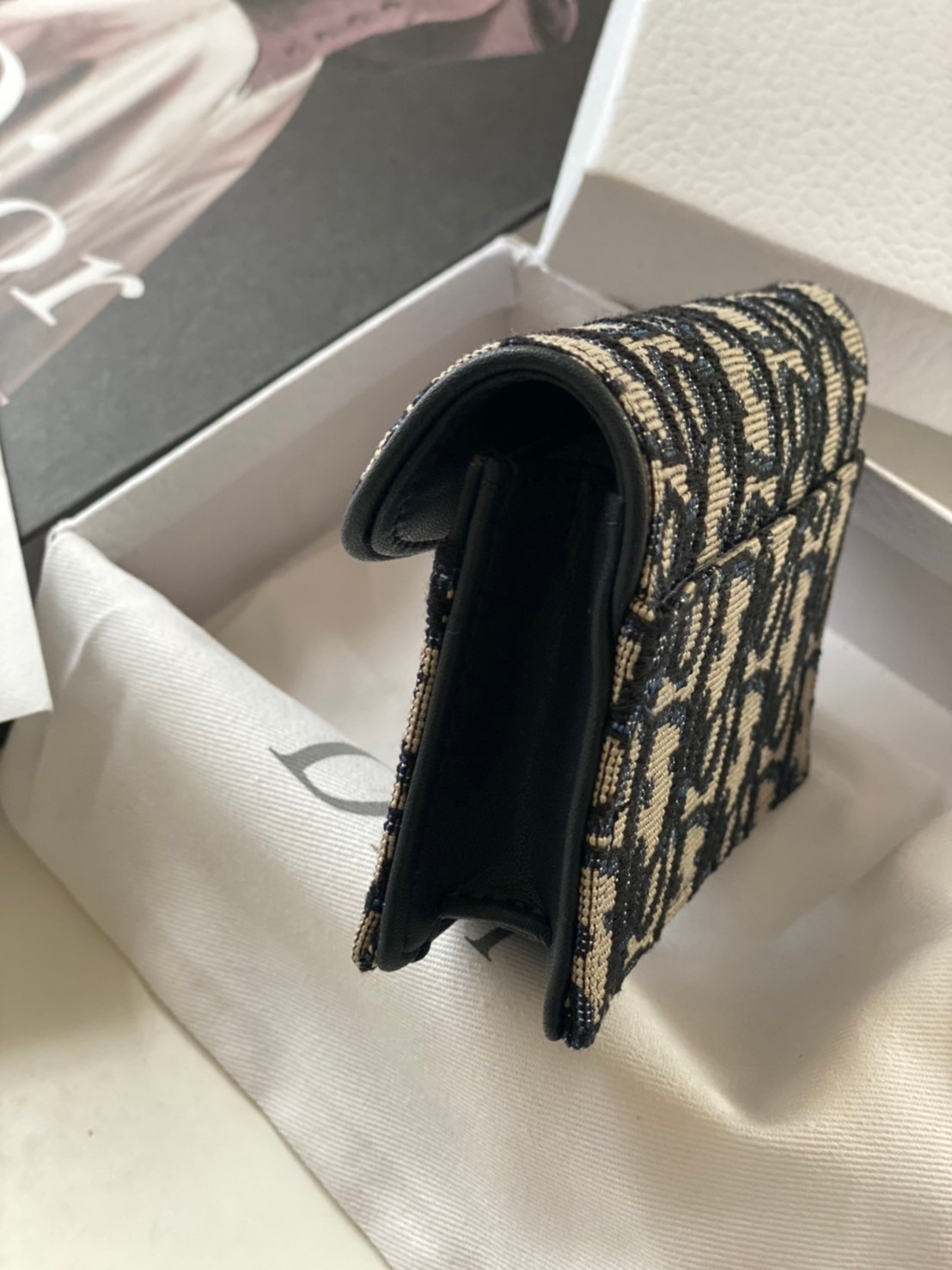 DIOR SADDLE FLAP CARD HOLDER Blue Oblique Jacquard / Dior coin and card holder **สินค้าเกรดออริจินอล 1:1 สลับแท้ งานสวยตามรูป ภาพถ่ายจากงานขายจริง ใช้งานต่างประเทศได้