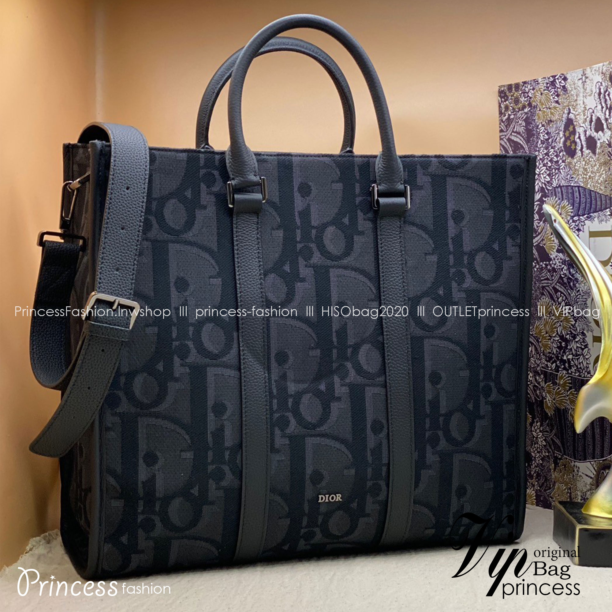 พร้อมส่ง 2 สี DIOR East-West Tote Bag Maxi Dior Oblique Jacquard / DIOR TOTE BAG กระเป๋าทรงโท้ท เกรดออริ สลับแท้ 1:1 ใช้ต่างประเทศได้ New for Spring 2024