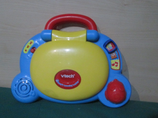 Vtech - Baby's learning laptop ของเล่นมือสอง
