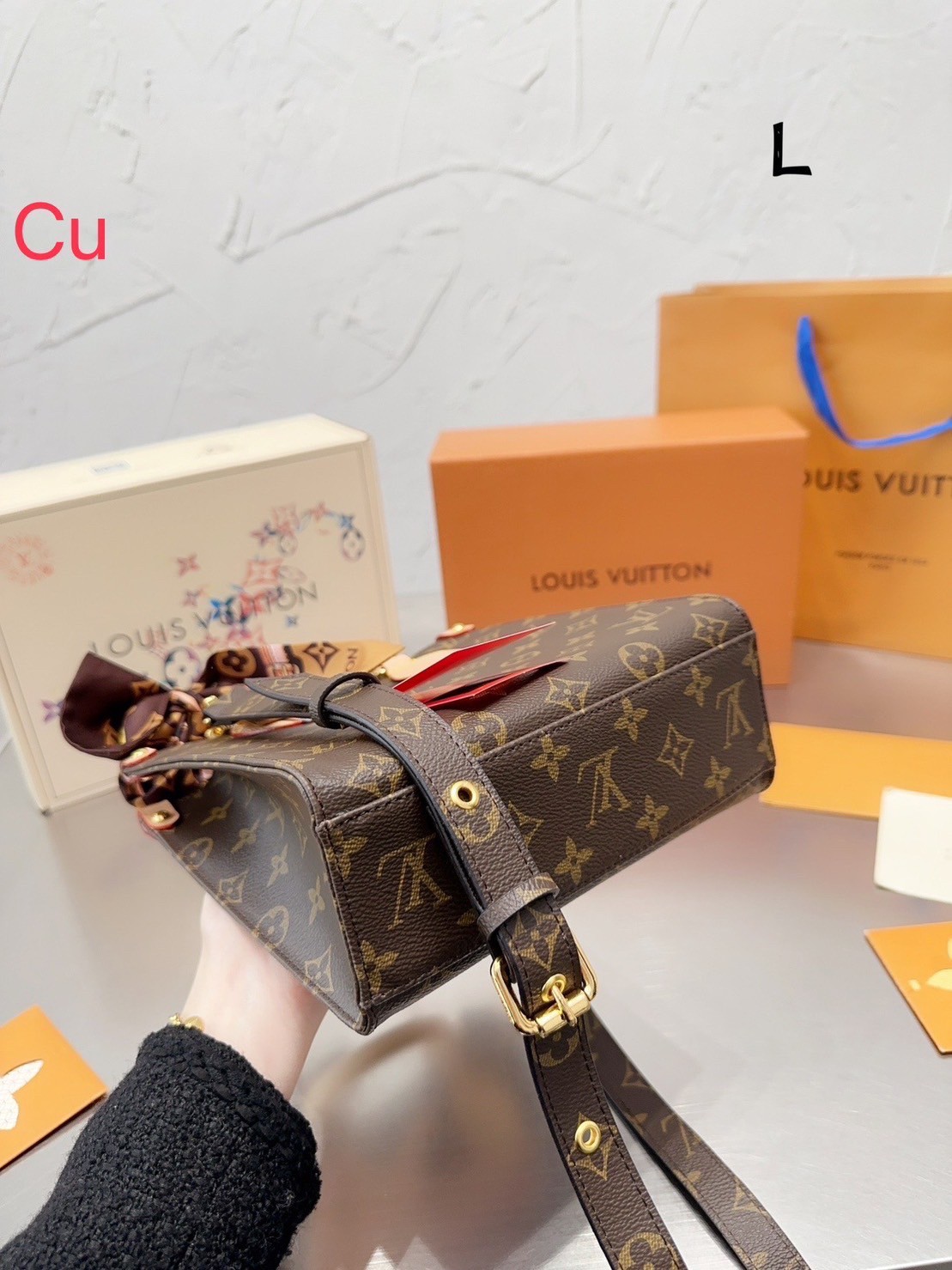 LV SAC PLAT BB BAG MONOGRAM / LV petit sac plat ฮอตที่สุดกับไอเท็มยอดฮิต กระเป๋าสะพายโท้ท ไซส์กำลังดี ใส่มือถือได้ กระเป๋าสตางค์ใบเล็กได้ มีหูจับในตัว ถือชิคๆตัวแม่