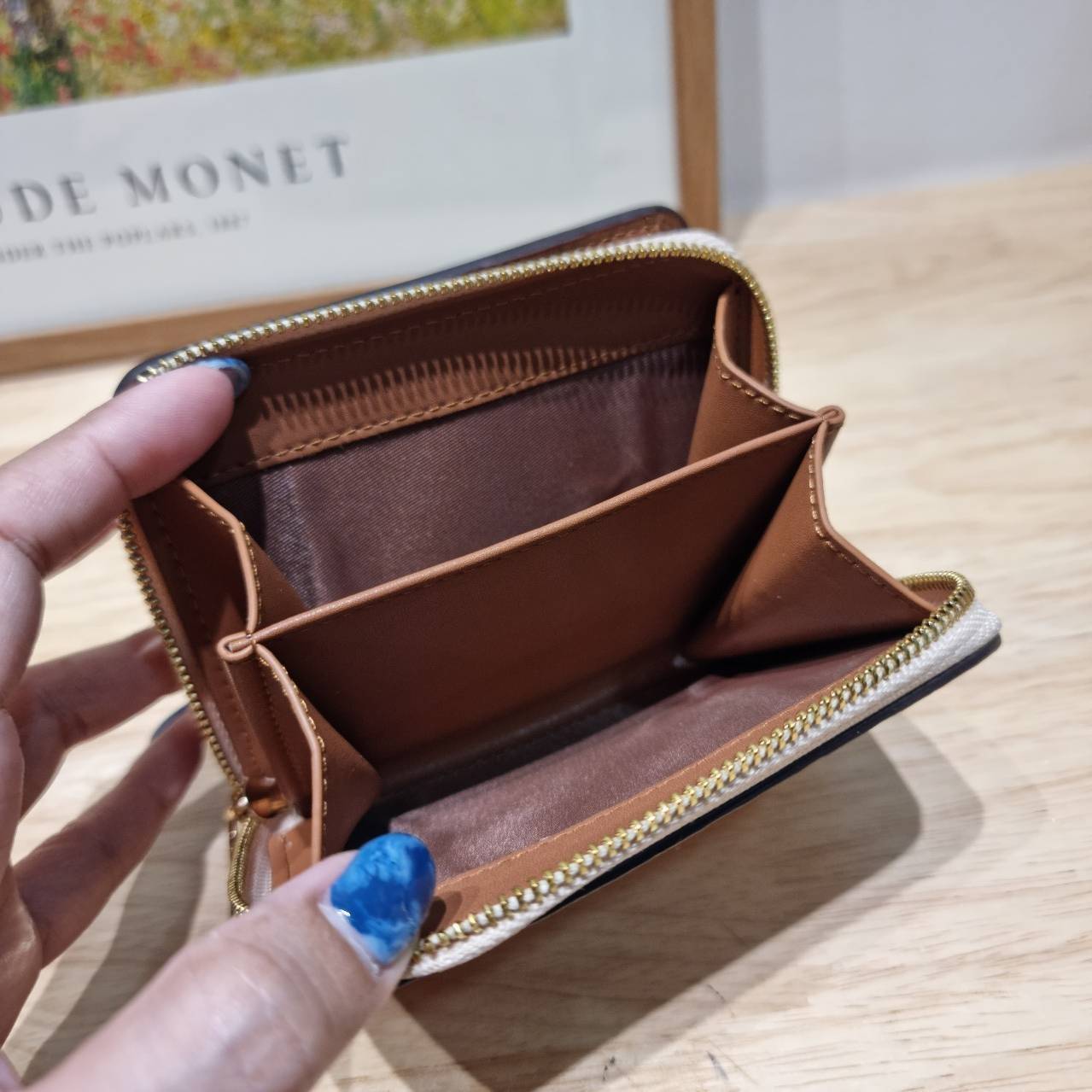 COACH CJ372 CR555 BILLFOLD WALLET WITH FLORAL PRINT กระเป๋าสตางค์ใบเล็กายดอกไม้ เกรดท็อปออริ เกรดดีสุด สลับแท้ 1:1 ใช้ต่างประเทศได้