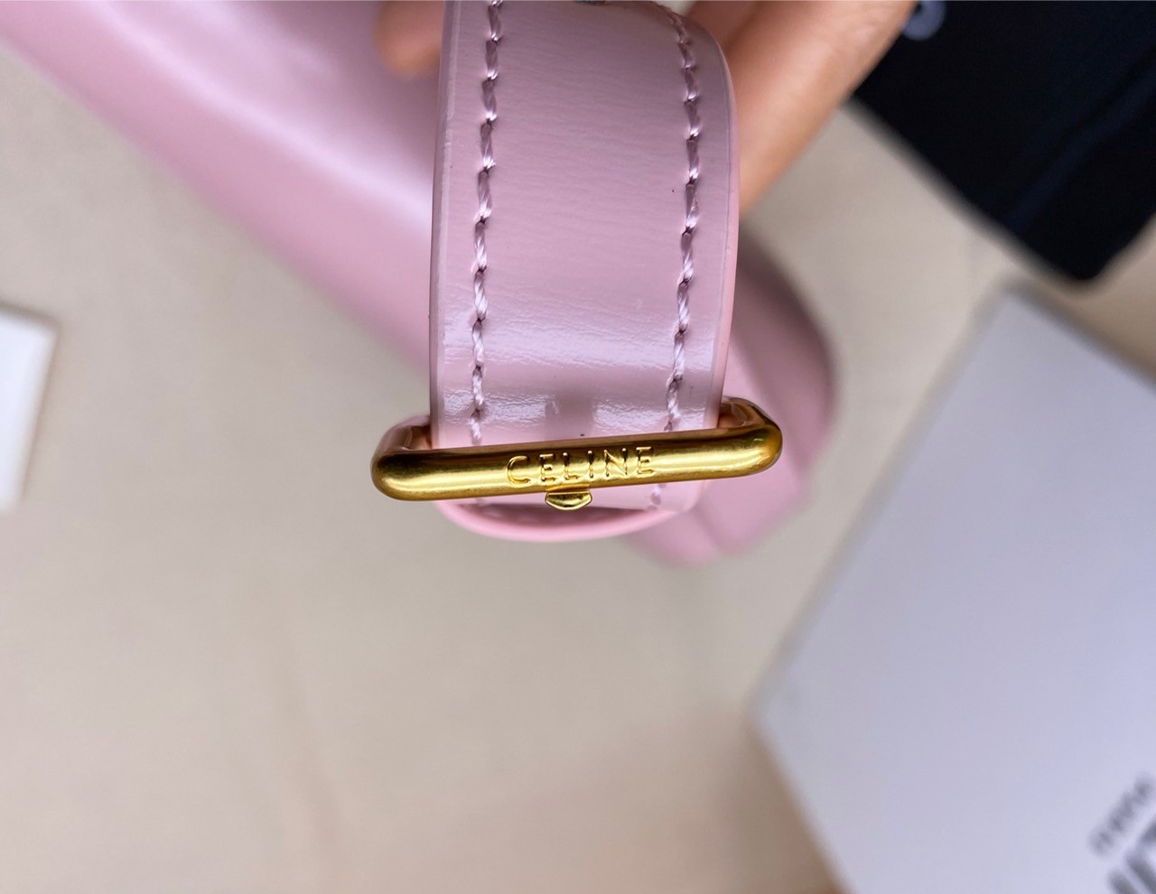 MEDIUM 22cm : CELINE CLASSIQUE TRIOMPHE BAG IN SHINY CALFSKIN / Celine Triomphe Bag / Celine Bag พร้อมส่ง 10 สี เกรดออริ 1:1 กระเป๋าแบรนด์หรูที่ควรมีแห่งปี