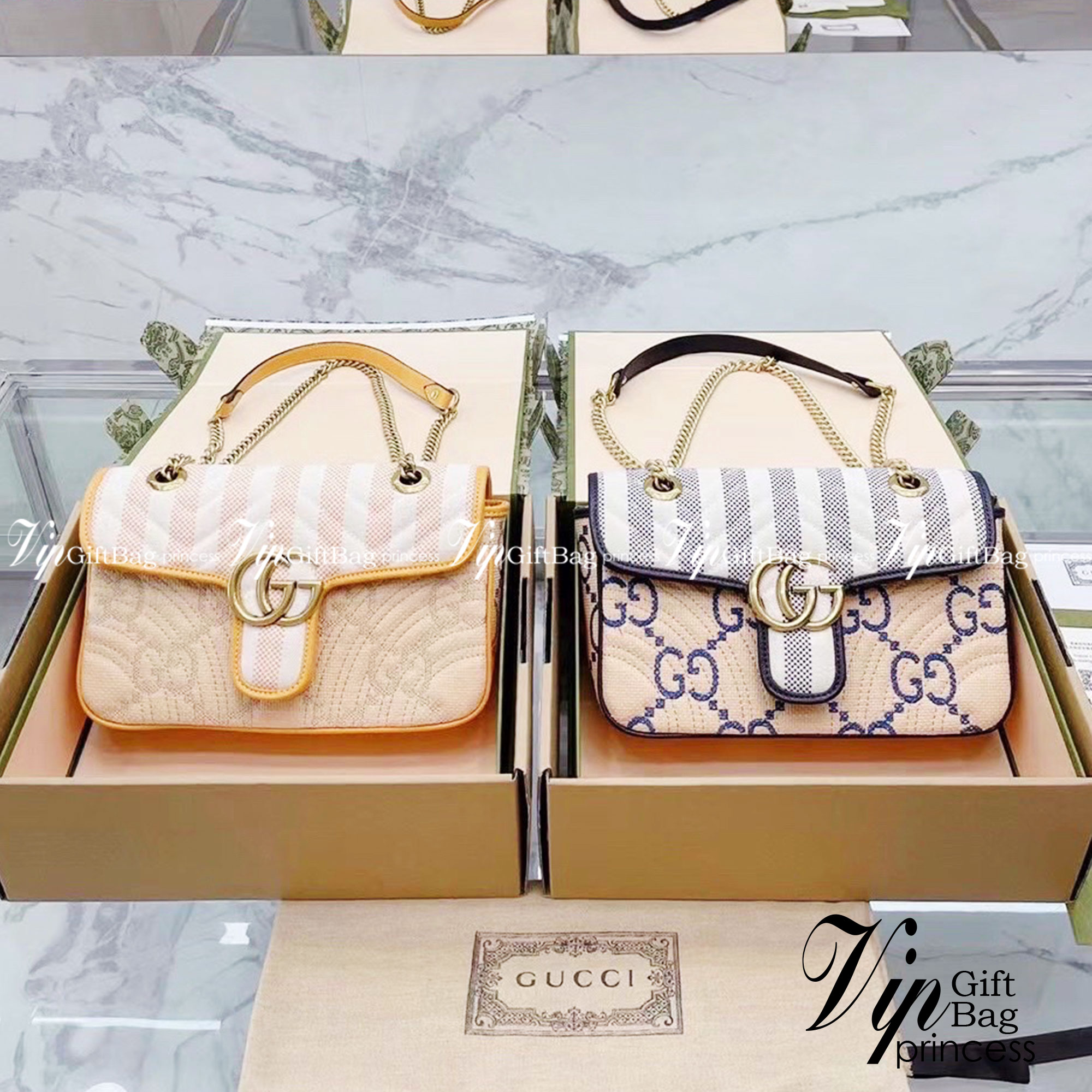 GUCCI GG MARMONT 2.0 FAUX-RAFFIA SHOULDER BAG กระเป๋าสะพายกุชชี่ รุ่นใหม่ล่าสุด ยกระดับความหรู ครอสบอดี้ที่ดีไซน์หรู อัพเลเวล พร้อมเสิร์ฟความสวยตรงถึงบ้านแล้วจ้า สวยตามแบบฉบับ GG สายสะพายโซ่ดึงปรับสั้นยาวได้ งานสวยไม่ต้องพูดเยอะเลยค่า