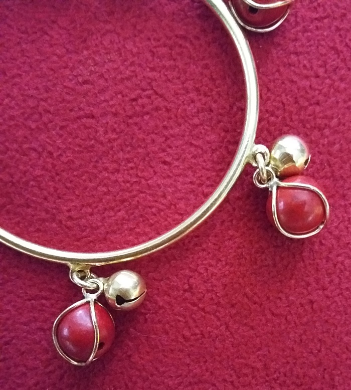 สินค้าหมดค่ะ กำไลข้อมือทองเหลืองหินปะการังสีแดง(คุ้มครอง)ค่ะ