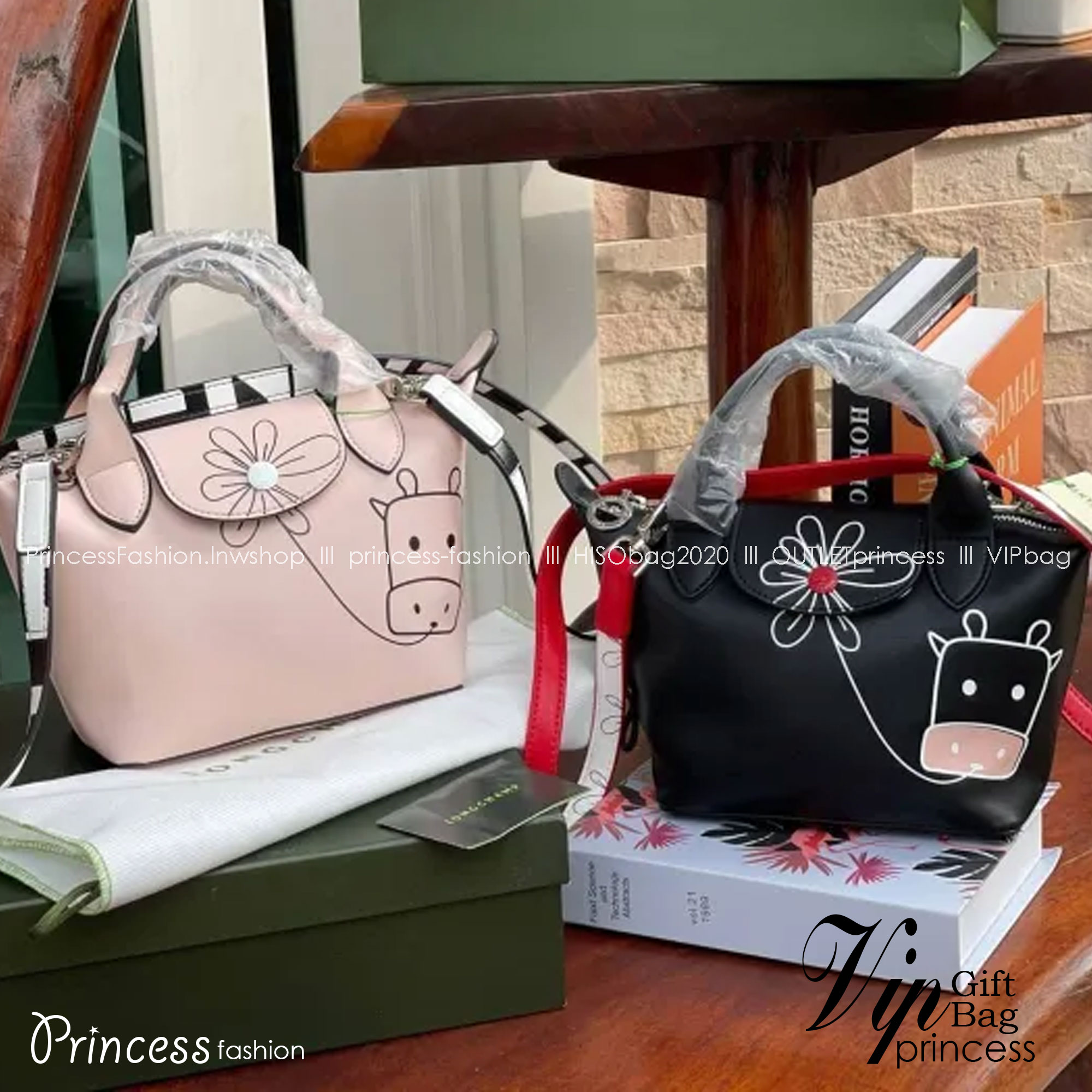 Longchamp year of the Ox Capsule / Longchamp Year of OX LE PLIAGE CUIR TOP HANDLE BAG XS ต้อนรับปีวัวด้วยคอลเล็คชั่นพิเศษ วัสดุหนังเมทิส (Metis) หรือหนังแกะเนื้อนุ่มมาพร้อมหูจับขนาดสั้นเหมาะถนัดมือ