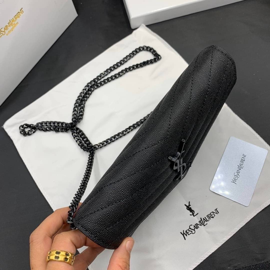 VIP GIFT 】หนังแท้ YSL WOC 9" Saint Laurent Chain Wallet Envelope Woc Monogram Black Leather Cross Body Bag กระเป๋าเงิน wallet on chain ที่มาพร้อมสายสะพายแบบโซ่ ขนาด 9” หนังวัวติดโลโก้ YSL มีทั้งอะไหล่เงิน ทอง และดำ ด้านในมีช่องซิป และช่องใส่การ์ด เรี