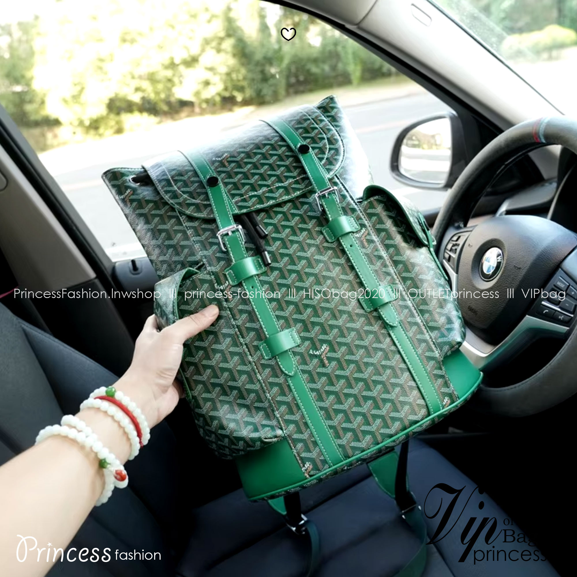 Goyard Backpack Bag Large Size กระเป๋าเป้ใบใหญ่ ดีไซน์สวยคลาสสิกเป็นเอกลักษณ์ ใช้ได้ทั้งหนุ่มๆและสาวๆ ตกแต่งลวดลายโลโก้แบรนด์เรียบหรู ภายในจุของได้เยอะมาก ใหญ่จริง!! ใบนี้คุ้มค่าราคามากๆ ทั้งดีไซน์และฟังก์ชั่นการใช้งาน ตอบโจทย์แน่นอน จะใส่เสื้อผ้าสำหรับ s