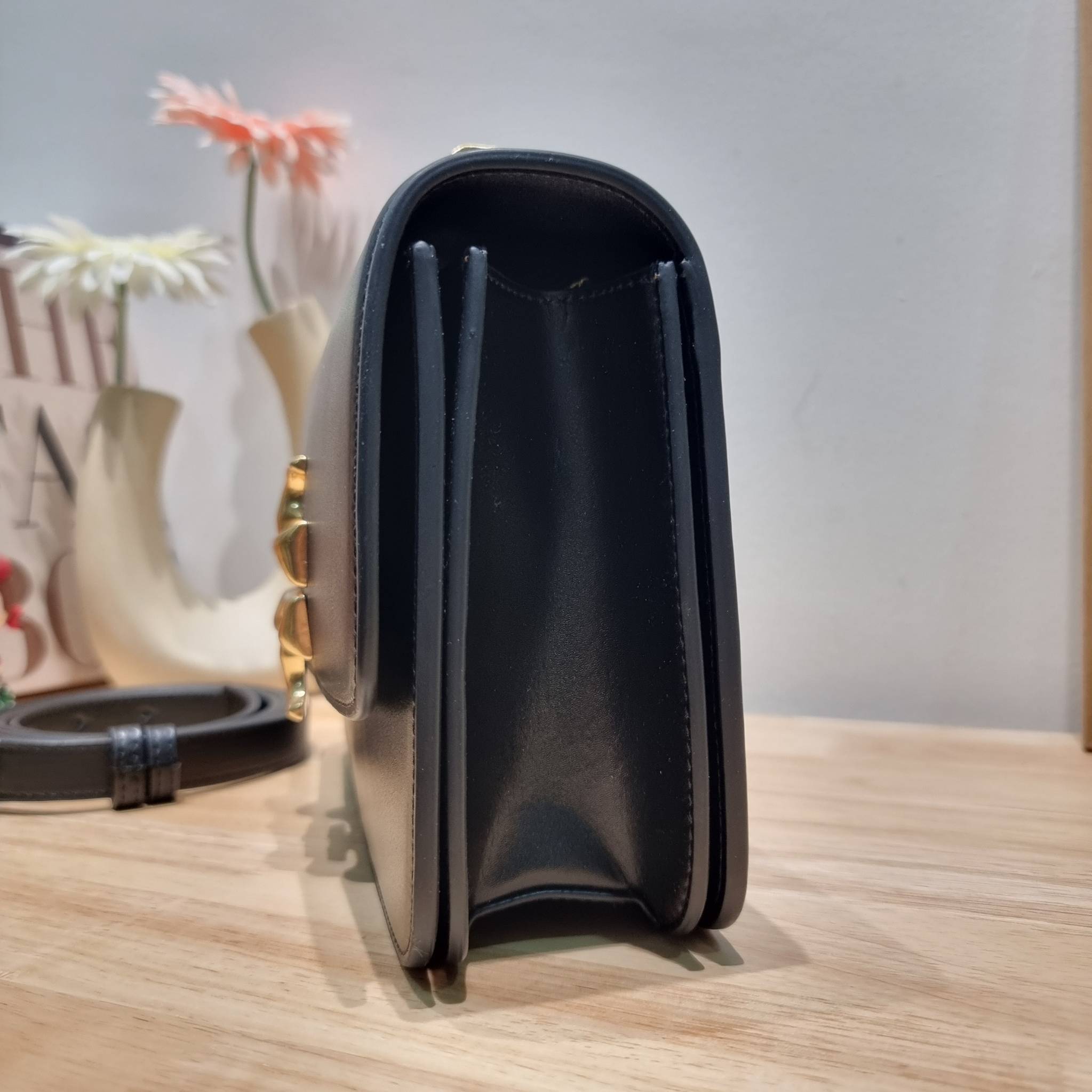 Tory Burch Bag / TORY BURCH ELEANOR CONVERTIBLE SHOULDER BAG รุ่นยอดนิยม กับไซส์ใหม่ ใหญ่จุคุ้ม! กระเป๋าสะพายข้าง ดีไซน์อยู่ทรง เรียบหรู! ผู้ดีกว่าใคร