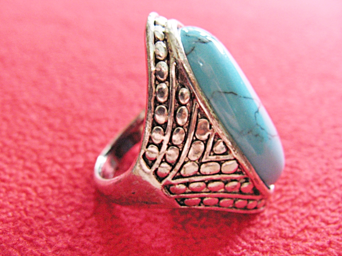 สินค้าหมดค่ะ แหวนหินเทอร์ควอยส์สีฟ้า โรเดียมสีเงิน(มีโชค)แบบ4ค่ะ