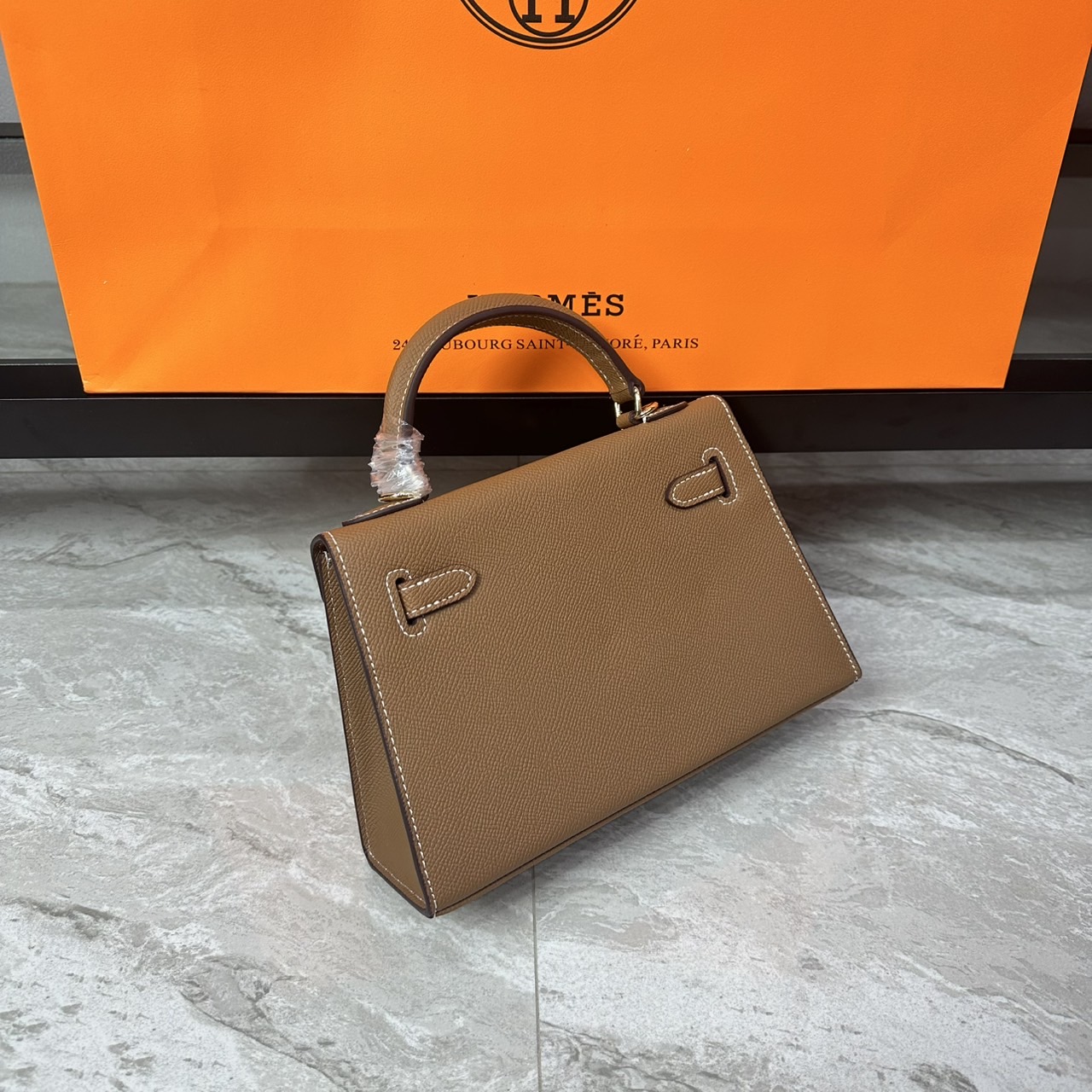 ORI หนังแท้ | Hermes Mini Kelly Pochette 20cm จิ๋วแต่แจ๋ว ราคาพุ่งยิ่งกว่าทอง พร้อมสายสปอร์ต กระเป๋าสะพายที่สุดแห่งหรูหราลัคชู นิยามของความสง่างามเหนือกาลเวลา