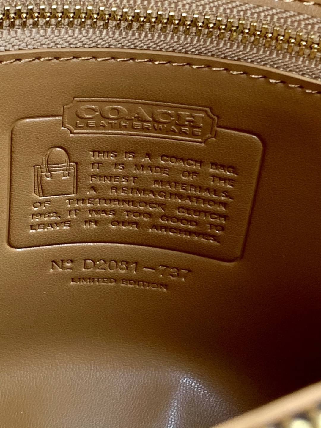 Limited Edition COACH Cashin Carry Tote Pebble Leather ((735//733//737))