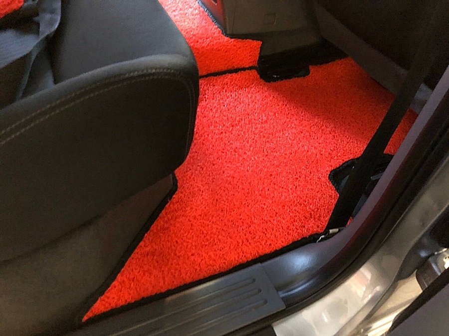 พรมดักฝุ่นไวนิลFORD RANGER 4ประตู (ปี2012-20) แบบ5ชิ้นหลัก เข้ารูป1