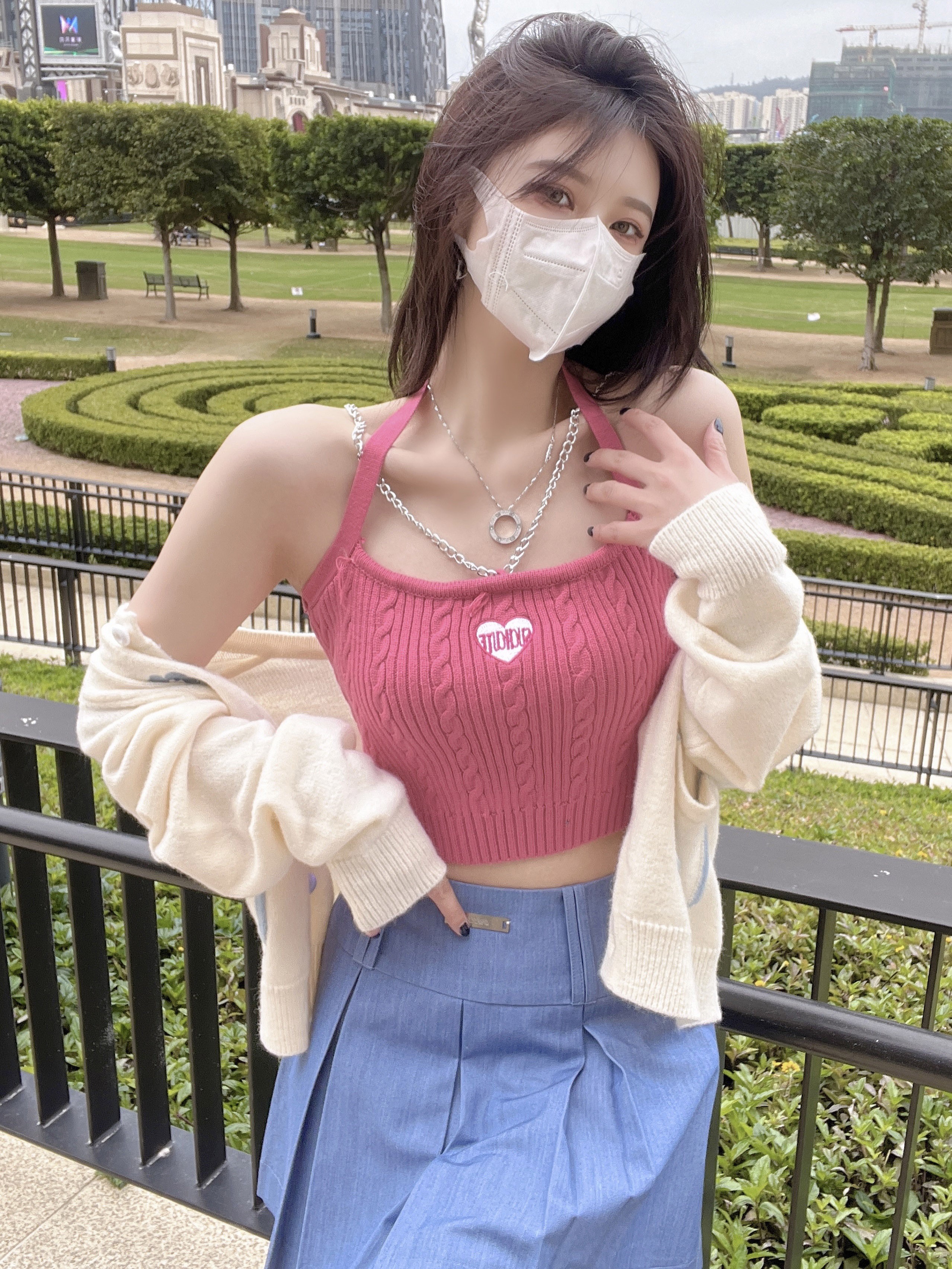 พร้อมส่ง 2 สี 🌂 Twist top เสื้อครอบสายเดี่ยวแต่งลายเกลียว (IN37609)