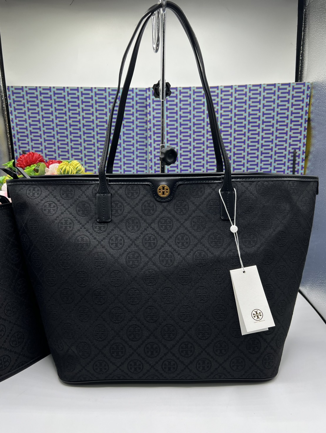 ORI หนังแท้ | Tory Burch T Monogram zip tote bag กระเป๋าทรงโท้ทใบใหญ่ทรงกว้างพร้อมใบเล็กเข้าเซ็ท งานผ้าแจ็คการ์ดตัดขอบหนัง เดอะเบสท์ เซลเลอร์!!