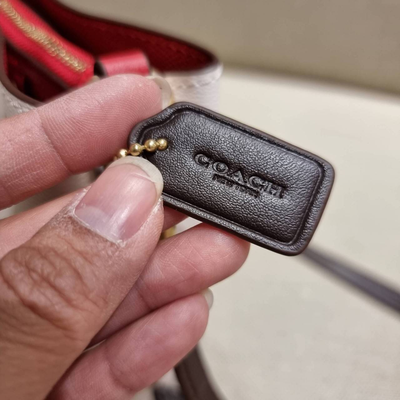 COACH MINI TOWN BUCKET BAG IN SIGNATURE CANVAS WITH VINTAGE MINI ROSE PRINT ((7270 7268 7267)) คอลเลคชั่นใหม่ล่าสุด!! น้องสาวคนสวยมาแล้วจ้า สดใสต้อนรับเทศกาลคริสต์มาส 🎅🎄 กระเป๋าบัคเก็ต ไซส์มินิ ใบจริงน่ารักม้าก!! น่าใช้แบบที่สุด วัสดุหนังแ