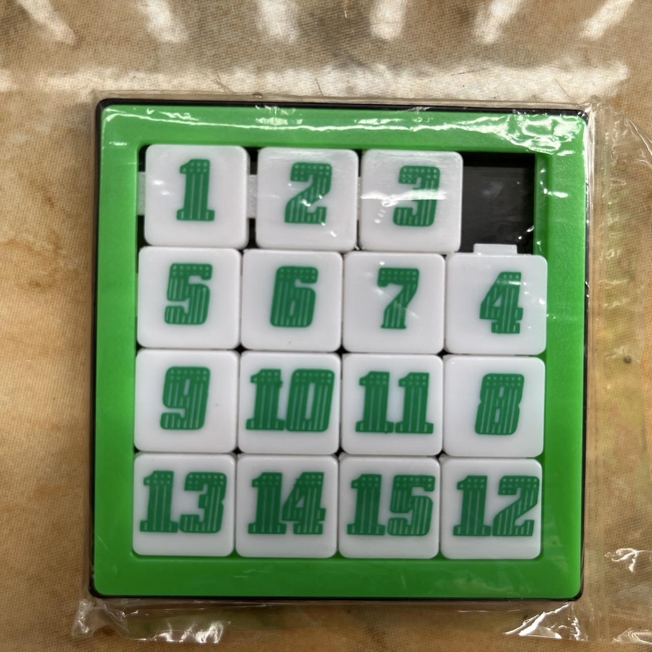 เกมเลื่อนเรียงตัวเลขแบบพลาสติก 1-15