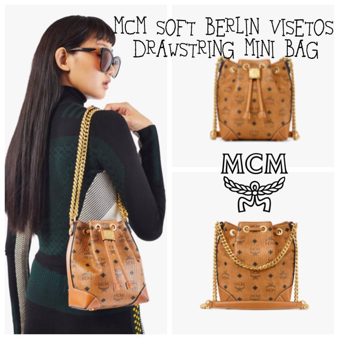 M.C.M SOFT BERLIN VISETOS DRAWSTRING MINI BAG สำหรับสาวๆสายแฟชั่นที่ชอบรายละเอียดแบบชิคๆขอแนะนำสำหรับรุ่นนี้ เป็นกระเป๋าที่สามารถจุของได้กำลังดี