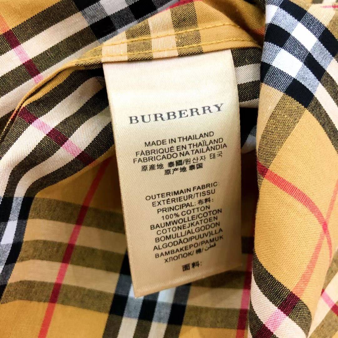 BURBERRY SHIRT / BURBERRY LONG SLEEVE VINTAGE CHECK SHIRT เสื้อเชิ้ตแขนยาวแบรนด์เบอเบอรี่ ลายสก็อตสุด classic เรียบหรู ดูดี ภูมิฐานมากๆค่ะ สินค้านำเข้าคุณภาพเทียบแท้ งานสวยเทพ เนื้อผ้าอย่างดี เป๊ะมาก รับประกันความพอใจเลยนะคะ ใส่เป็นเชิ้ตติดกระดุมเนี๊ยบๆ ห