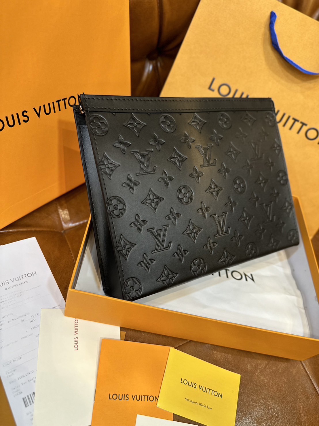 พร้อมส่ง LV Pochette Voyage MM / LV Clutch กระเป๋าถือทรงคลัช ทรงพอช เกรดออริ สลับแท้ 1:1 ใช้ต่างประเทศได้ ใช้ได้ทั้งชายหญิง