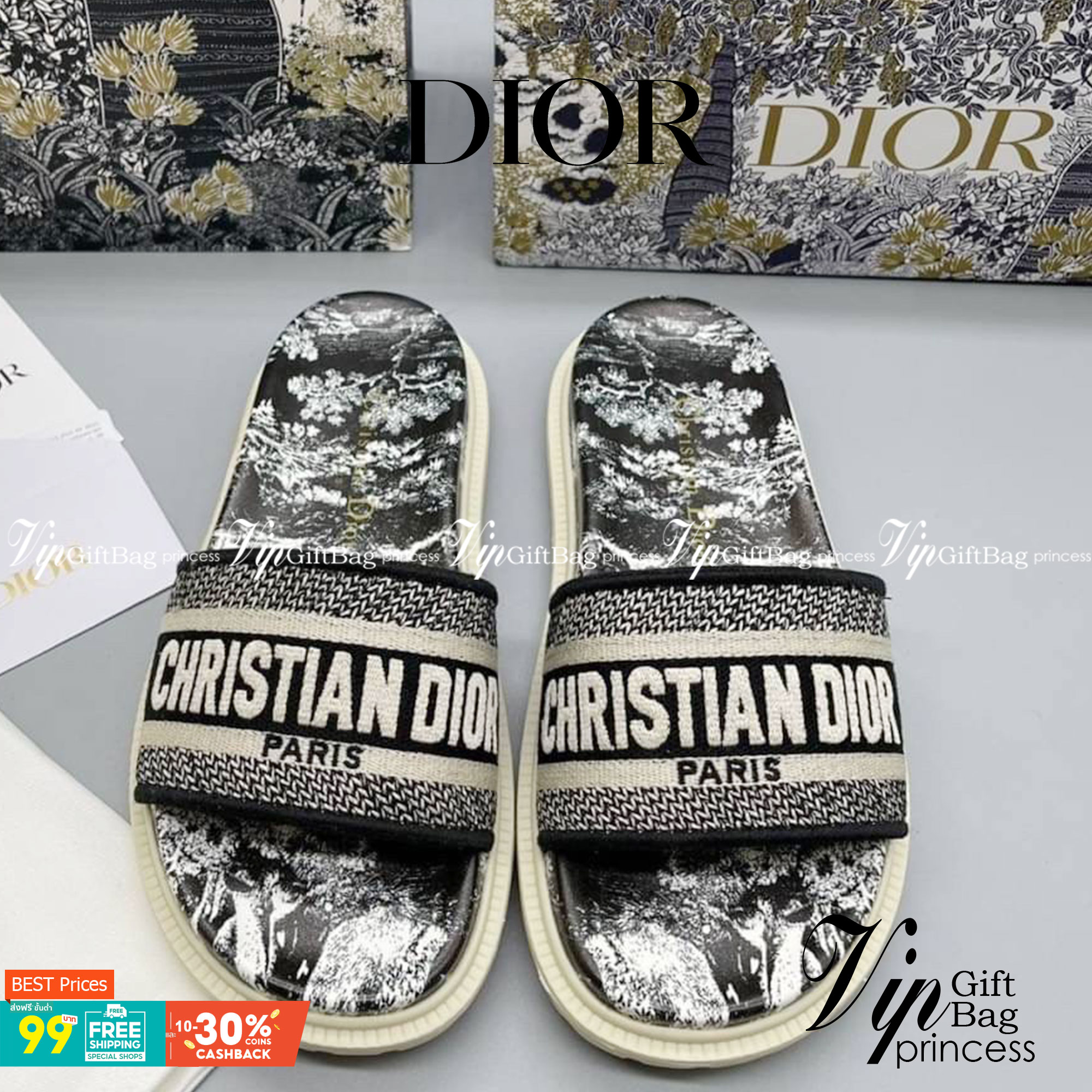 DIOR DWAY SLIDE Toile de Jouy Flowers Embroidered Cotton Dior Sandals รองเท้าแตะที่เป็นเอกลักษณ์ ที่สุดแห่งความหรูหราใช้งานได้ทุกวัน ตัดเย็บจากผ้าฝ้ายปักลาย ประดับด้วยรายละเอียดสวยงาม เสริมส้นยางหนาอย่างดีสวมใส่ง่าย น้ำหนักเบา งานเกรดออริจินอล 1:1 เหมือนท