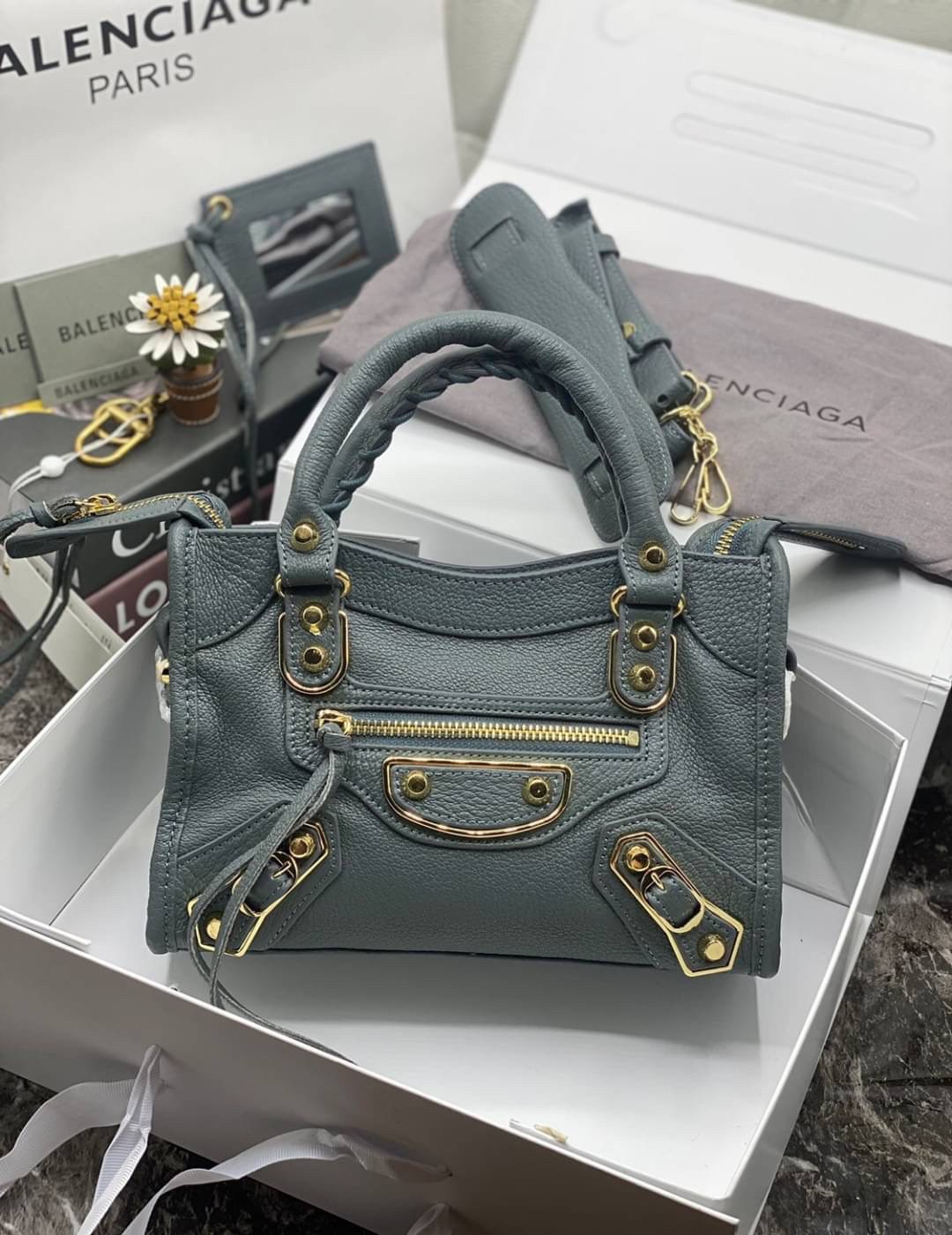 VIP 】หนังแท้ BALENCIAGA Classic City Mini Shoulder Bag พร้อมส่งที่ไทย โทนสีสวยละมุน