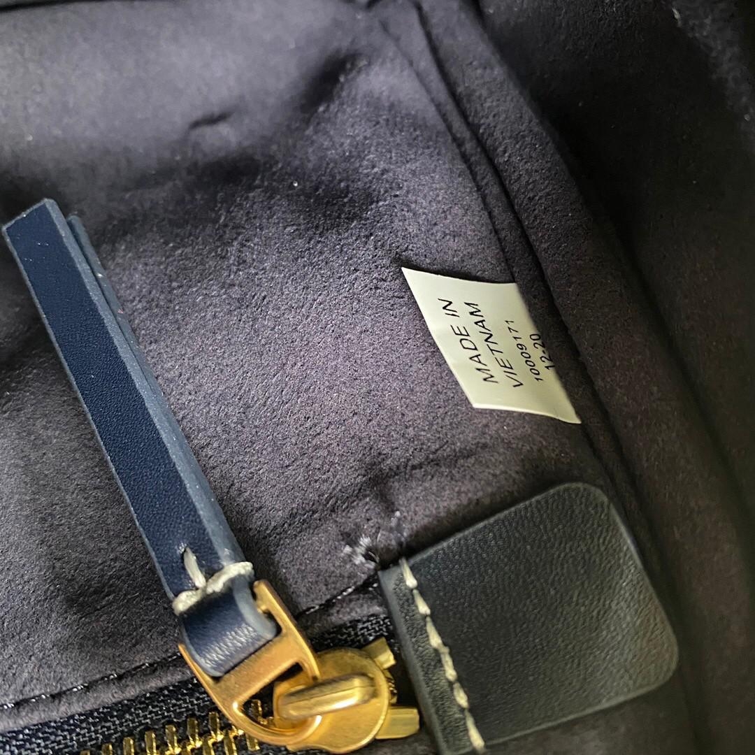 Tory Burch T- Monogram Jacquard Camera Bag กระเป๋าถือหรือสะพายข้าง ปักษ์ลายแบรนด์ วัสดุ Canvas ปักษ์ลายแบรนด์