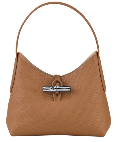 Longchamp ROSEAU Sac porté épaule XS กระเป๋าสะพายไหล่ซึ่งเป็นหนึ่งในแฟชั่นไอเทมที่สาว ๆ ส่วนใหญ่จะต้องมีไว้ใช้งานกันอย่างน้อยคนละหนึ่งใบแน่นอน ใช้งานสะดวก คล่องตัว ทั้งยังมีดีไซน์ให้เลือกหลากหลายตั้งแต่แบบหรูหรา น่ารักสดใส ไปจนถึงเรียบโก้ ให้คุณเลือกหยิบม