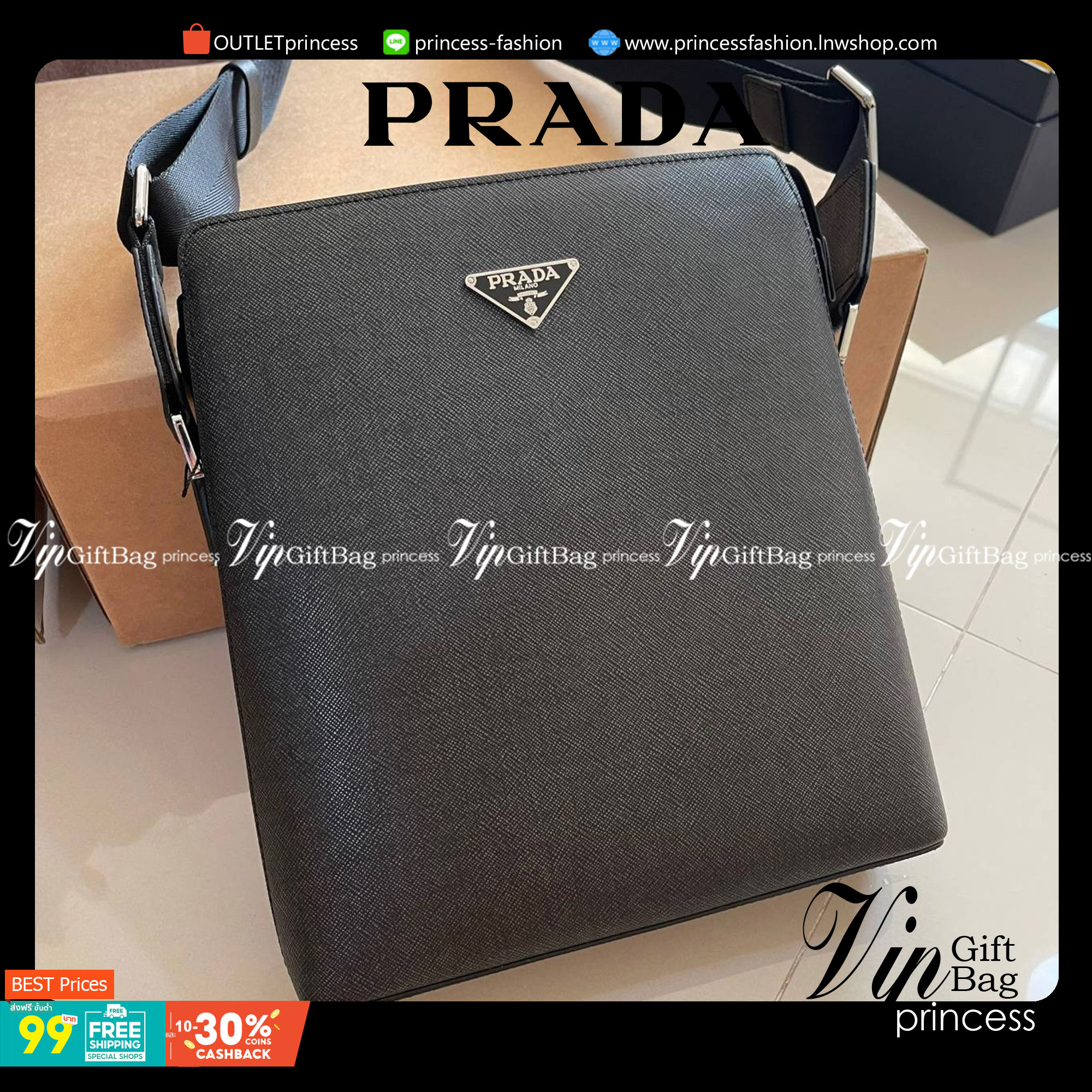 หนังแท้ PRADA SAFFIANO MAN BAG รุ่นตามหา Rare item!! กระเป๋าสะพายข้างคุณผู้ชาย งานสวยมาก เป็นหนังแท้ทั้งใบ ใส่ ipad ได้ จุของได้เยอะพอสมควรเลยค่ะ งานเรียบแต่หรูสุดๆ คุณภาพเกินราคาจริงๆ ค่าา