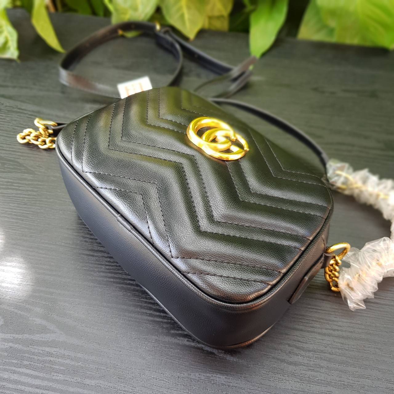 GUCCI GG Marmont small matelassé shoulder bag กระเป๋าสะพายครอสบอดี้ คอลเลคชั่นสุดหรู ใช้งานง่าย เข้าได้กับทุกลุค