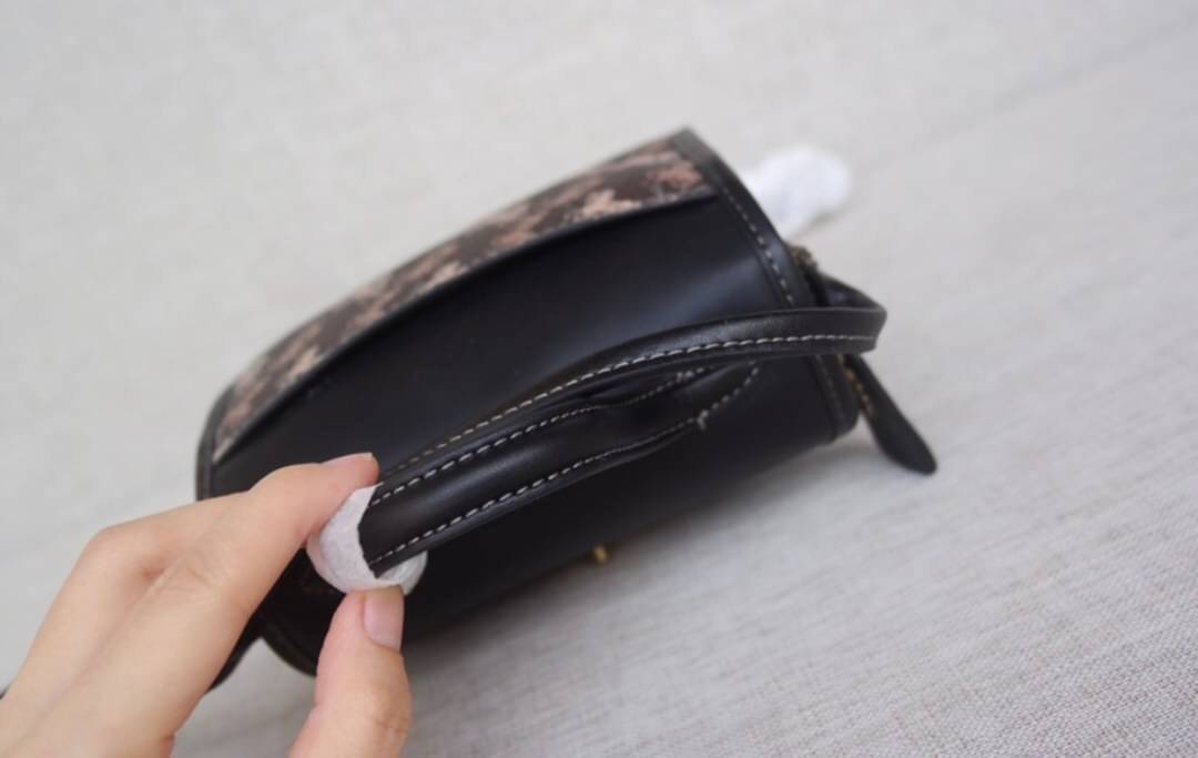 COACH Turnlock Top Handle With Horse And Carriage Print COACH Lady กระเป๋าสะพาย FM1981-144