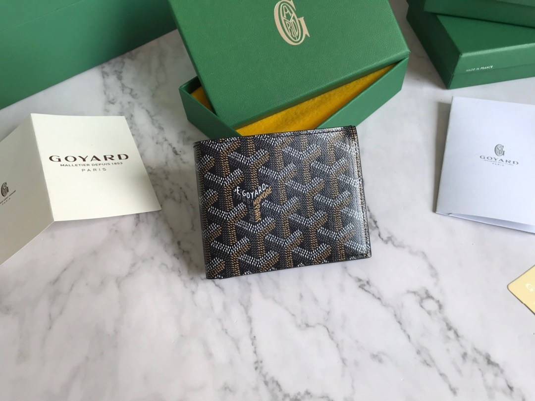 หนังแท้ GOYARD WALLET / GOYARD Victoire Bifold Wallet พร้อมส่งที่ไทย เกรดเทพออริจินอล หนังเกรดดีสุด กระเป๋าสตางค์ผู้ชายใบสั้น พร้อมกล่องเขียวแบรนด์สวยหรู อีกรุ่นที่ยอดขายไม่เคยตก ภาพสินค้าถ่ายจากงานขายจริง ใช้งานต่างประเทศได้เลยค่ะ