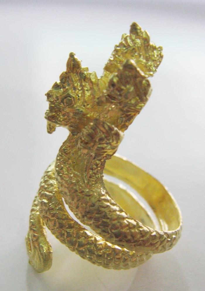 สินค้าหมดค่ะ แหวนพญานาค7เศียรเนื้อทองเหลือง เสริมอำนาจ คุ้มครองค่ะ