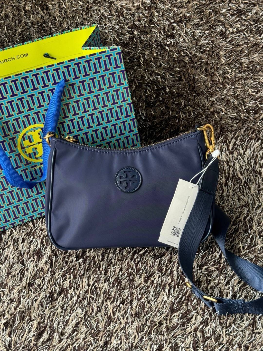 Tory Burch Nylon Web Mini Hobo Bag กระเป๋าสะพายดีไซน์เรียบง่าย น้ำหนักเบา เกรดออริ สลับแท้ 1:1 ใช้งานต่างประเทศได้