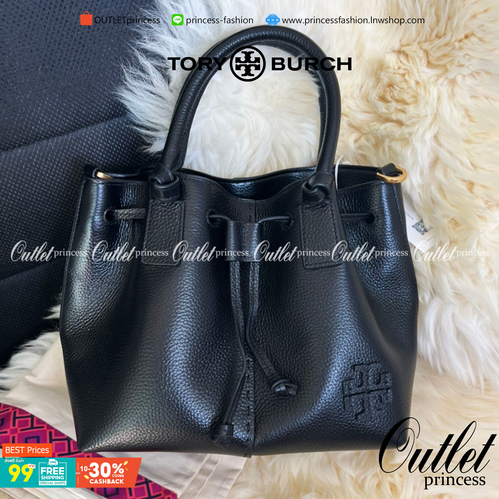 OUTLET 】TORY MCGRAW SMALL DRAWSTRING กระเป๋าถือหรือสะพายข้าง วัสดุหนังวัวแท้ อะไหล่ทอง เปิด-ปิดด้วยสายหนังรูด จะถือหรือสะพายข้างได้Crossbodyได้ น้ำหนักเบาจุของได้เยอะ ด้านหน้าประดับโลโก้แบรนด์ ด้านในมีช่องเล็กสำหรับใส่บัตรใส่ตังค์ได้ มีสายยาว ปรับสายได้ ถ