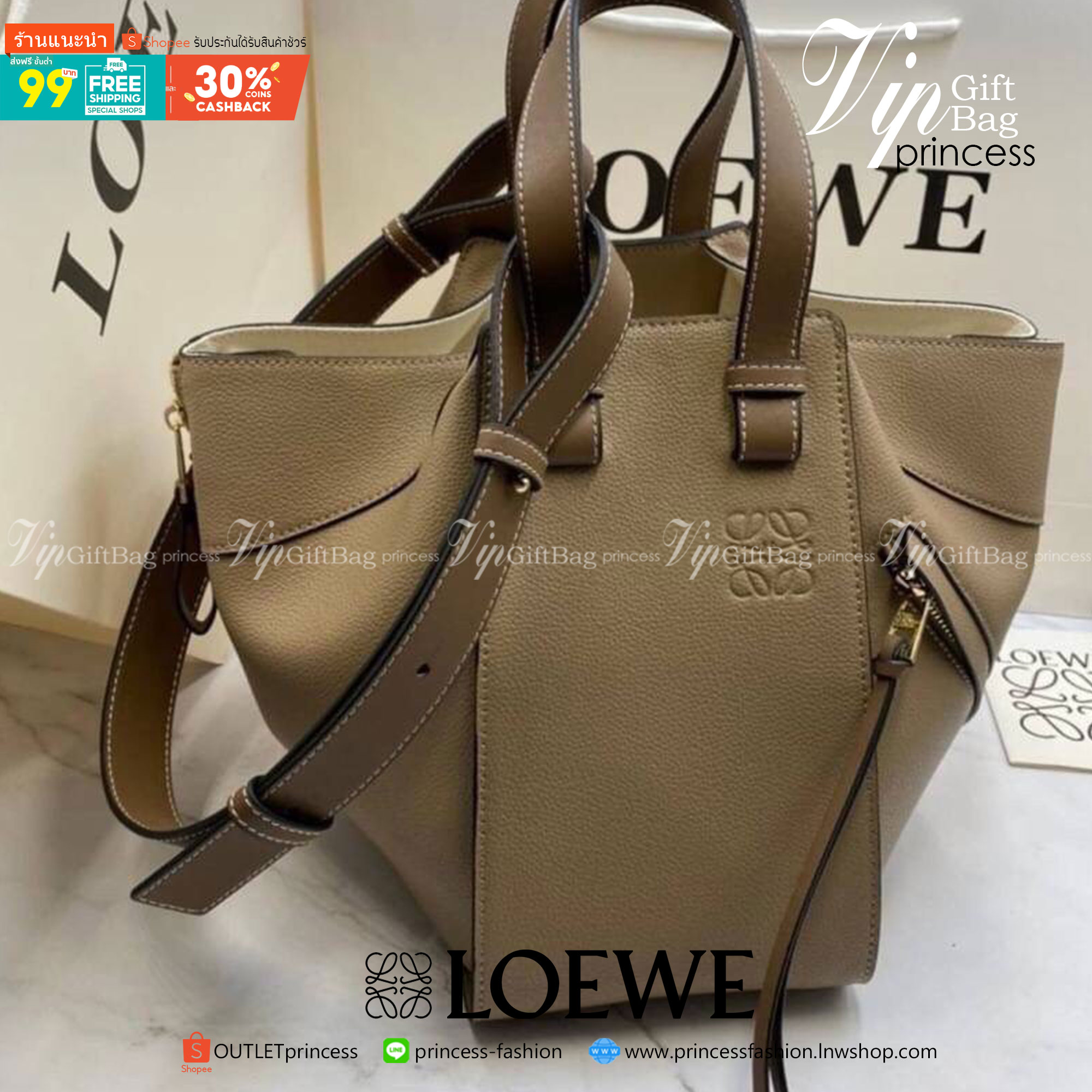 งานหนังแท้ Loewe Hammock Leather Hobo Bag NAVY