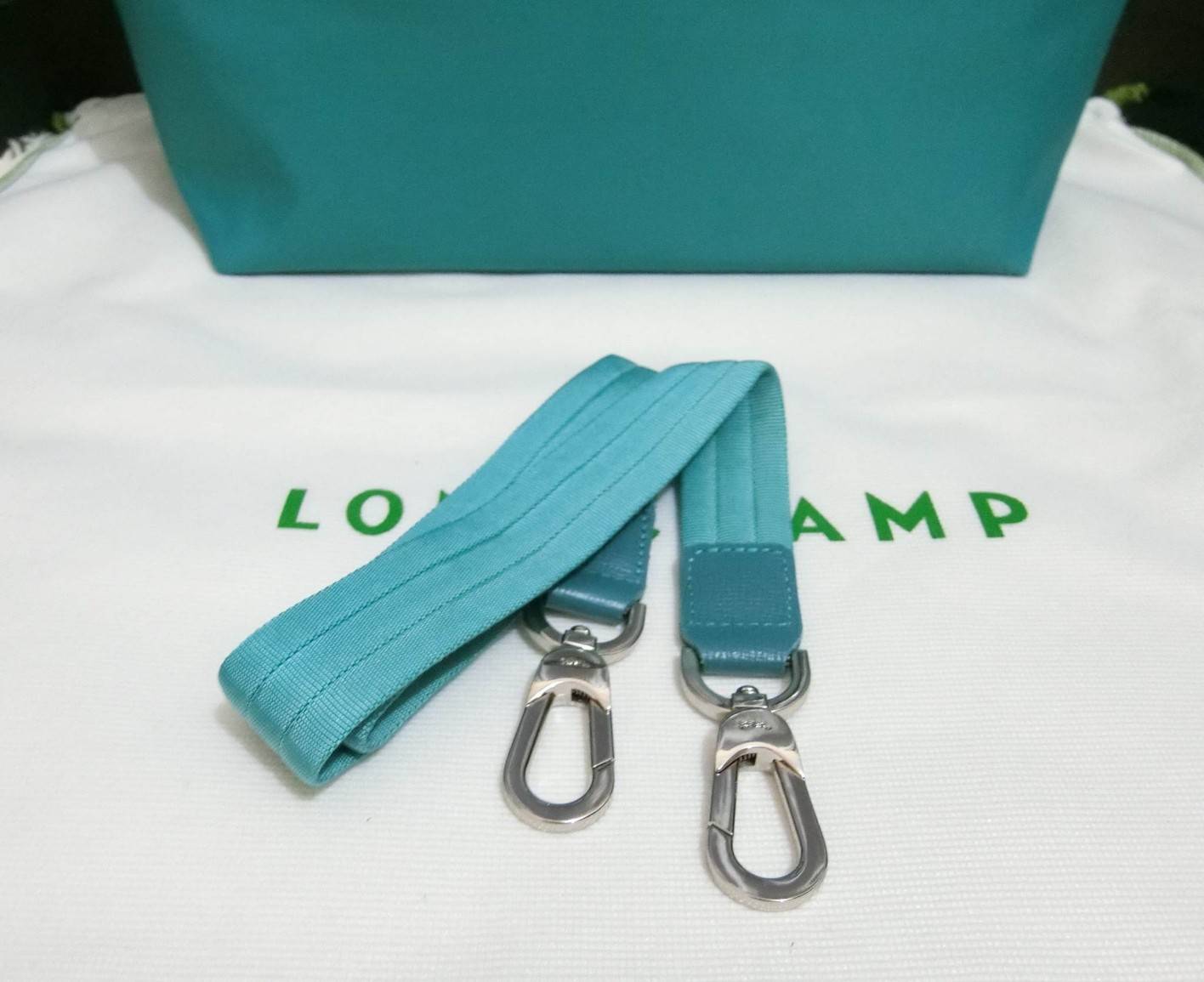 Longchamp Le Pliage Neo Size M สินค้าใหม่ ของแท้เท่านั้น!!เป็นล็อตผลิตเกินออเดอร์จากโรงงาน มาพร้อมการ์ด/ถุงผ้าแบรนด์/ถุงกระดาษแบรนด์ size M