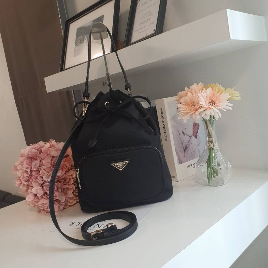 Size Normal ทรงขนมจีบใหญ่ งานพรีเมี่ยมกิ้ฟแท้ จากเคาเตอร์ต่างประเทศ จากแบรนด์ PRADA