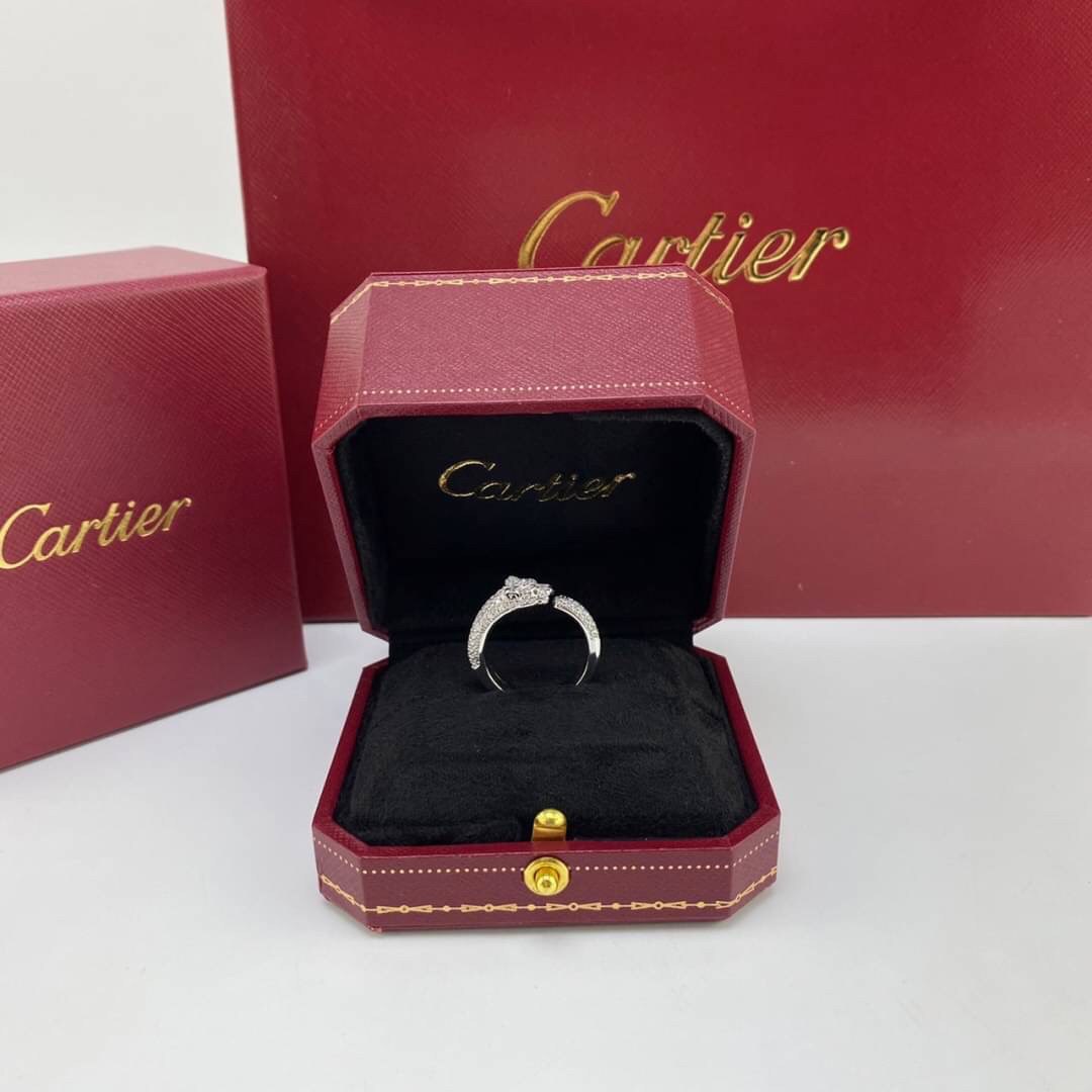 CARTIER Ring Panther De แหวนคาเทียร์ มีเพชร ภาพถ่ายจากงานจริง วัสดุโลหะเคลือบขึ้นเงาตามรูป ใช้งานต่างประเทศได้