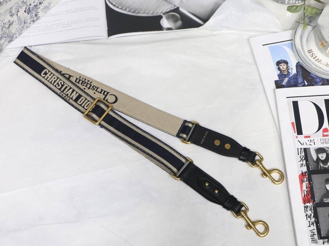 DIOR shoulder strap สายสะพายยาว พร้อมส่ง เกรดใช้งานสลับของแท้ เกรดออริจินอล ภาพสินค้าถ่ายจากงานขายจริง ใช้งานต่างประเทศได้