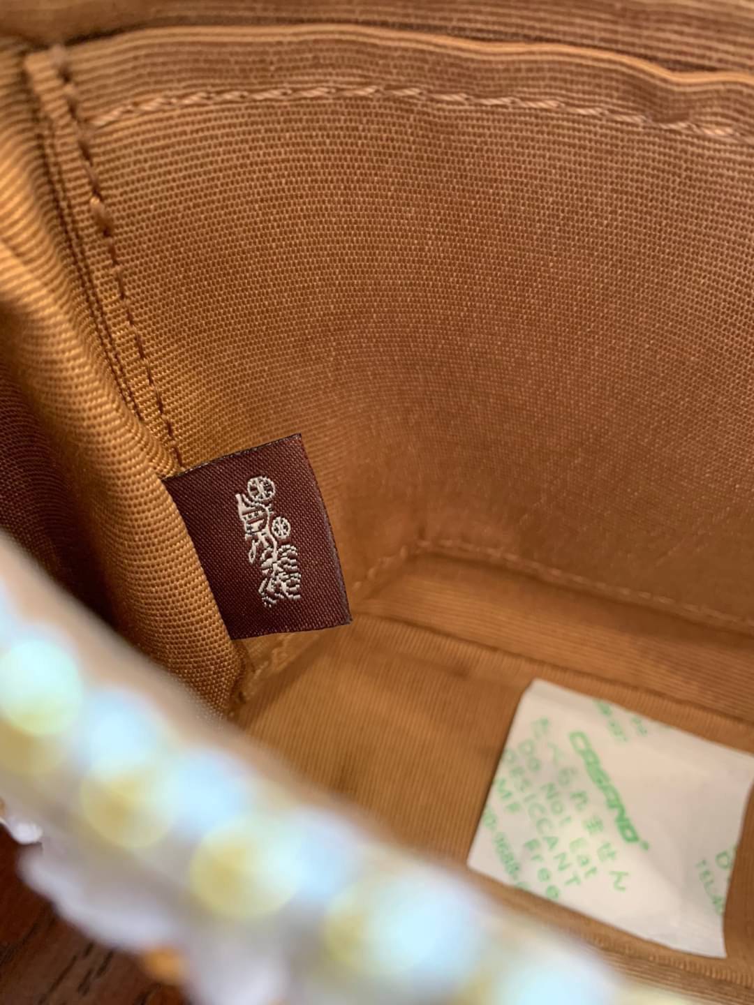 สวยจริงๆจ้าา🌸 COACH NOLITA DAISY BAG ((3356)) พร้อมส่งทันทีค่ะ! กระเป๋าหิ้ว//คล้องไหล่ หนังแท้เรียบสวย 🌸จุดเด่นด้านหน้าปักดอก Daisy แบบ3D นูนขึ้นมาสวยงามสะดุดดตามากๆค่ะ