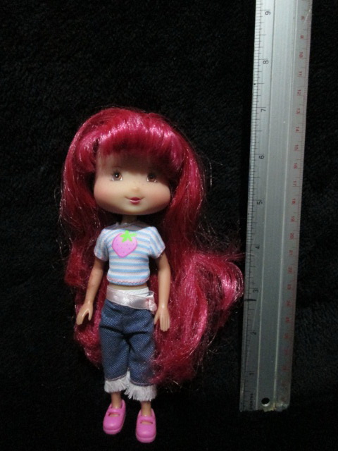 Garden Pretty Figure Series 01 - Strawberry Shortcake 7" มือสอง