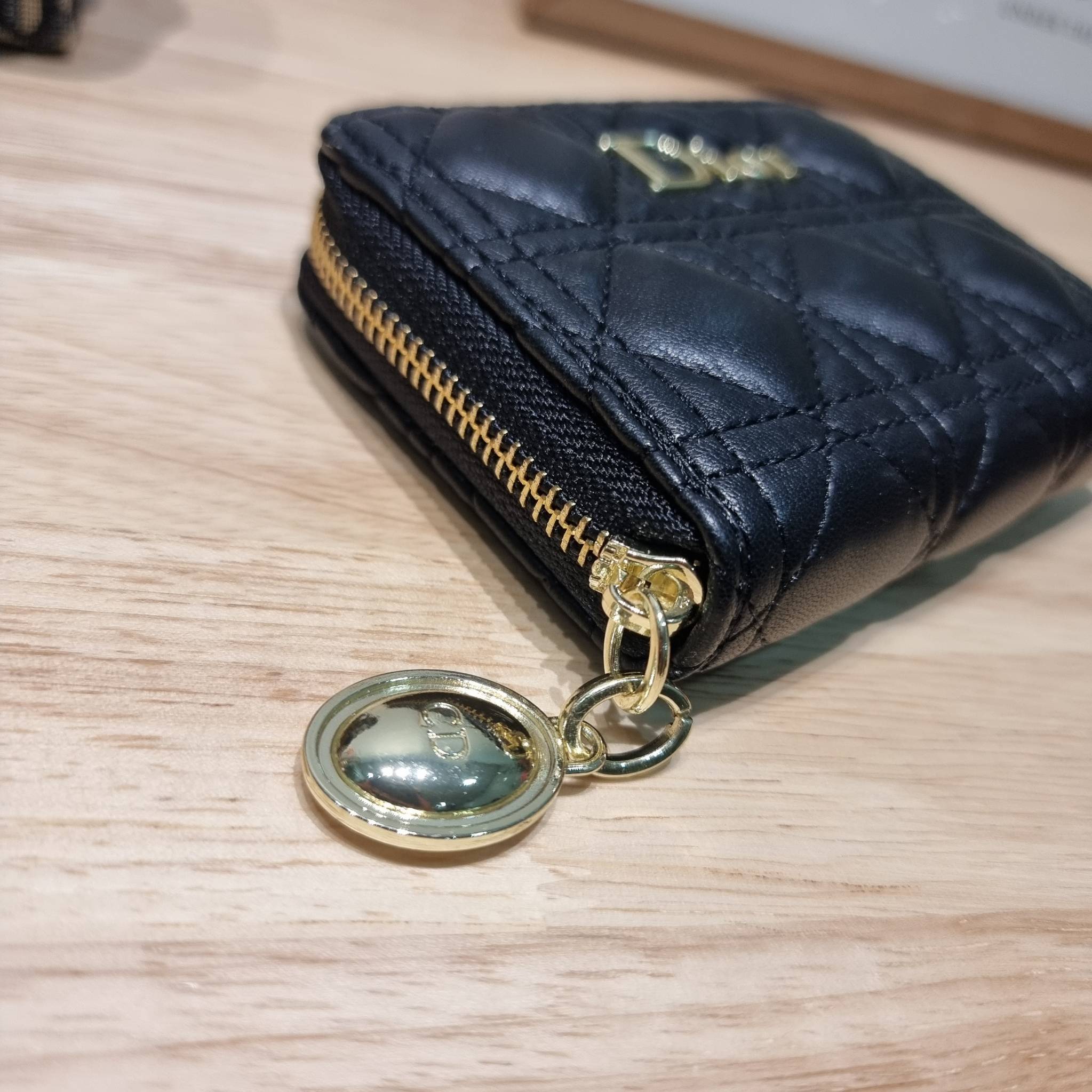 DIOR SET BAG / DIOR 30 Montaigne Bag / DIOR ANAGRAM BOX SET / CD LIMITED EDITION GIFT BOX WITH GOLD STAR BOUTIQUE SET พร้อมเสิร์ฟครบชุด แรร์ไอเท็ม ที่ถูกรวมไว้ในหนึ่งเดียว