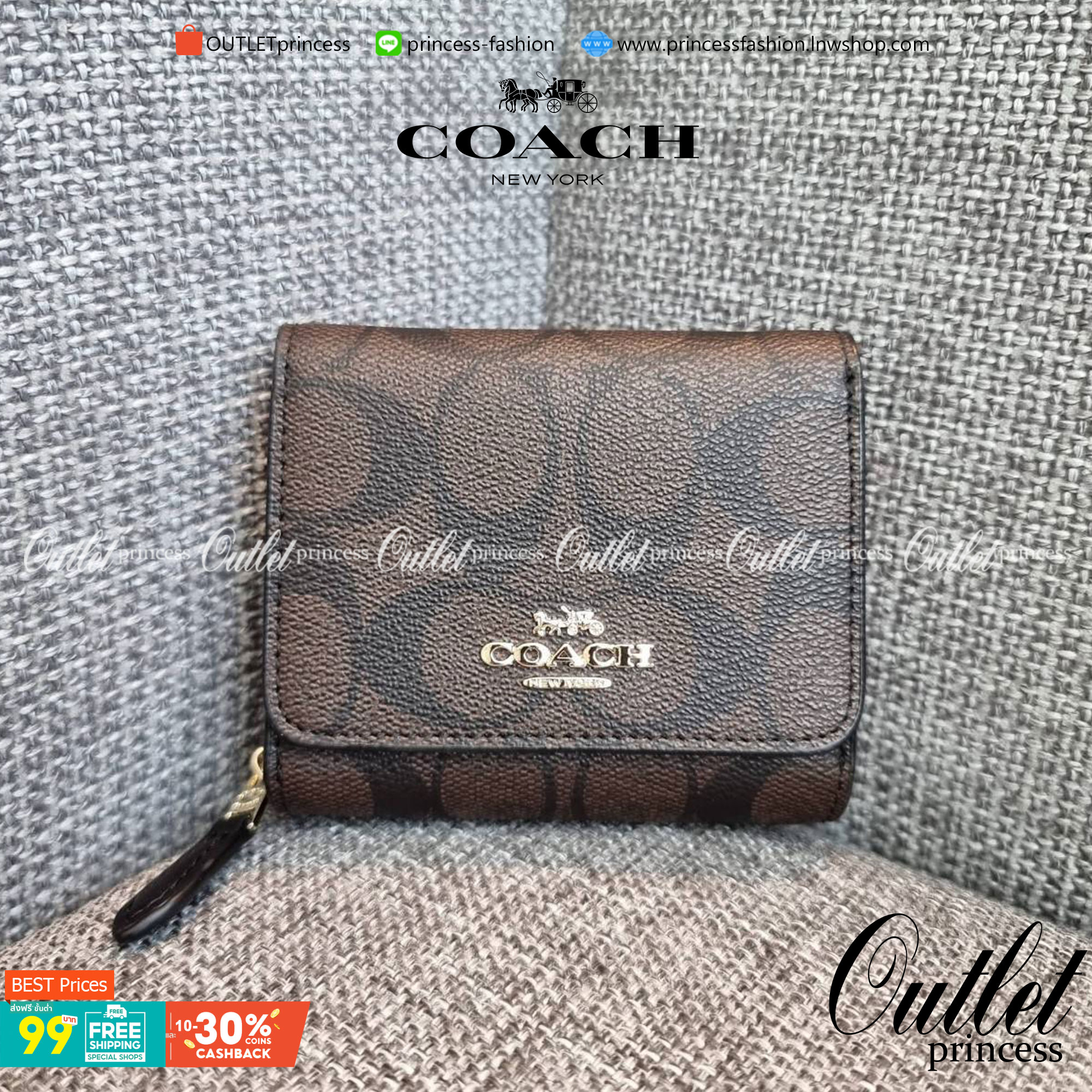 OUTLET 】COACH F41302 SMALL TRIFOLD WALLET IN SIGNATURE CANVAS สวยคลาสสิค พกพาง่าย ใบเล็กน่ารักน่าใช้ ต้องยกให้ใบนี้จ้า 💗💋 ตอบโจทย์คนชอบพกน้อยที่สุด!! กระเป๋าสตางค์ใบสั้นหนังแคนวาสเคลือบคุณภาพดี ภายในเป็นหนังแท้ ใส่บัตร ใส่ธนบัตรได้ทุกชนิด 