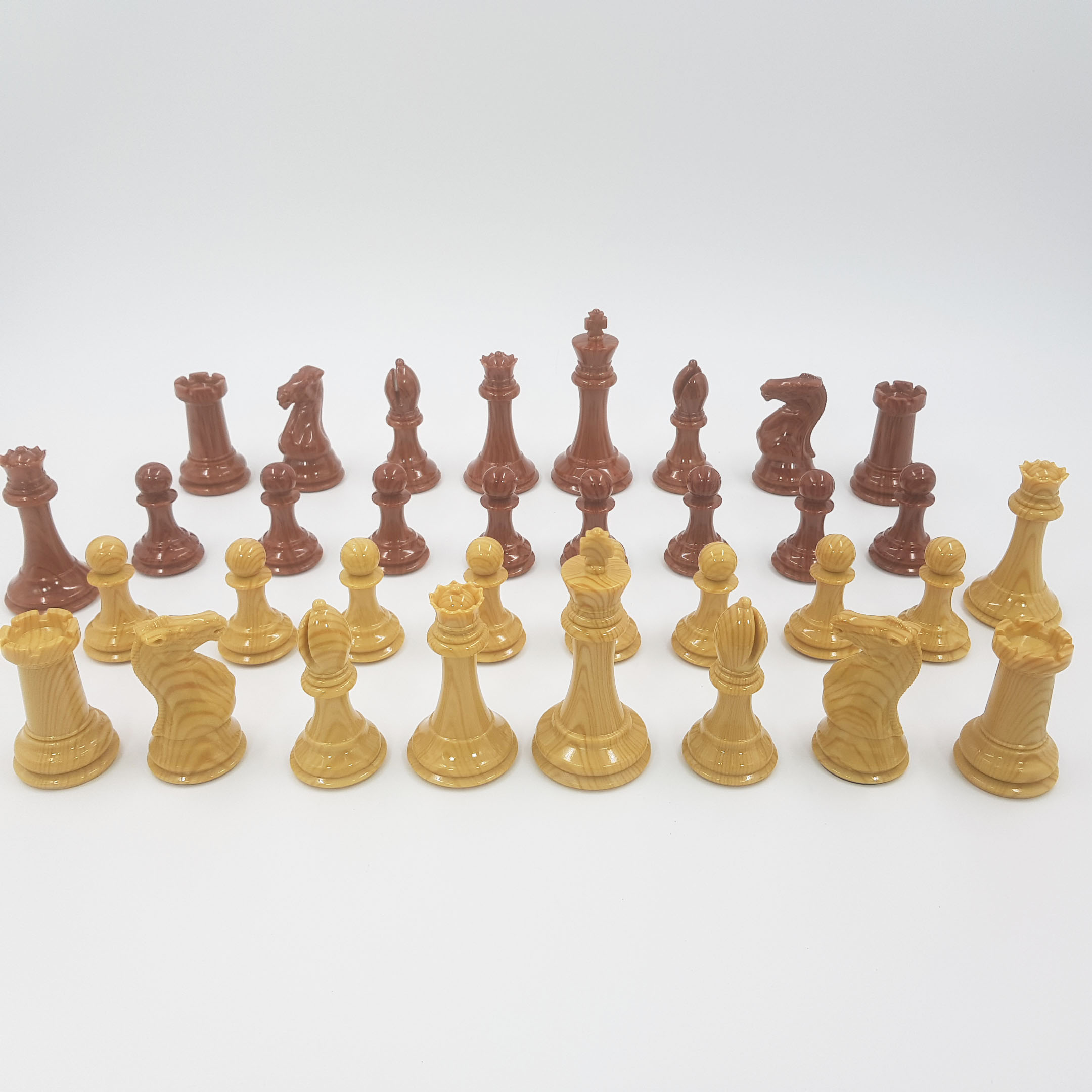 ตัวหมากรุกสากลทรงStaunton เกรดพรีเมี่ยมอย่างดีแบรนด์ Spruce-Tek ขนาด10.8 cm.(4.25 นิ้ว)มาตรฐานสำหรับแข่งขัน