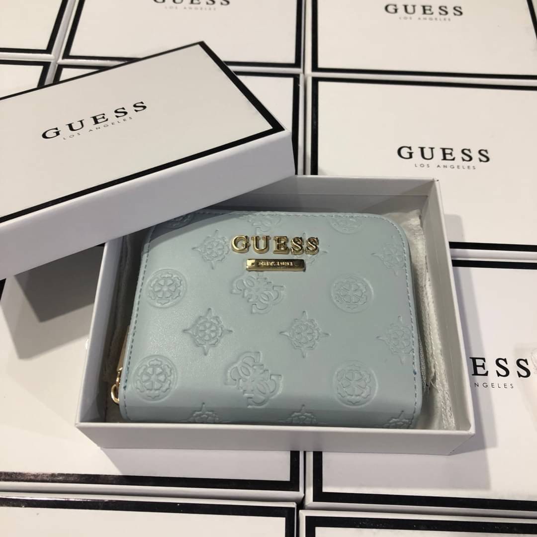 GUESS Women’s Small Wallet กระเป๋าสตางค์แบบสั้น อะไหล่ทอง หนังปั้มลายสวยหรู