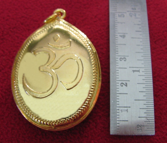 สินค้าหมดค่ะ ล็อกเก็ตพระพิฆเนศปางประทานพร หลังโอม เลี่ยมทองไมครอนพร้อมใบคาถาค่ะ