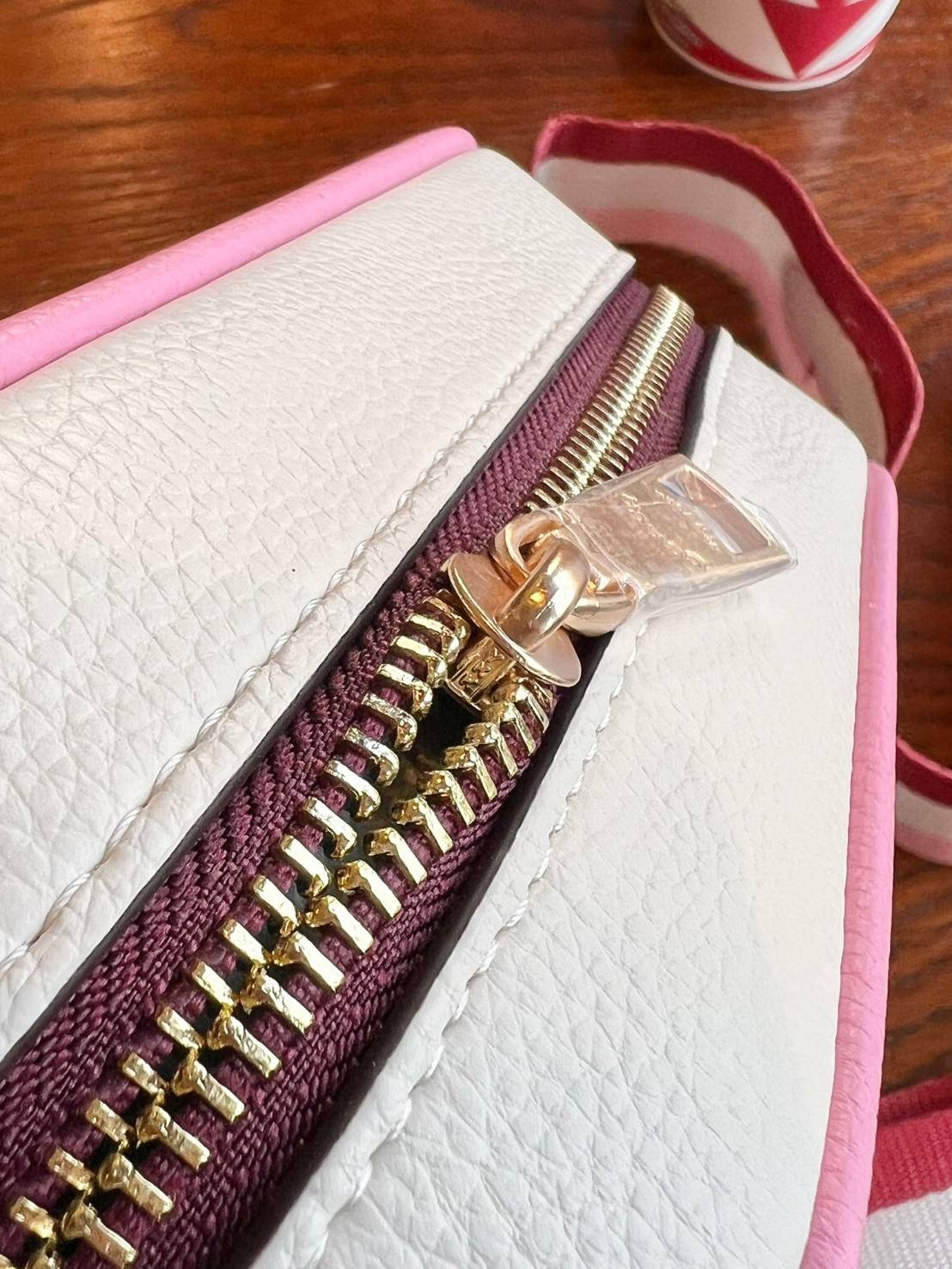 ใจละลายหมดแล้วค่า 😍 Coach Mini Jamie Camera Bag With Stripe Heart Motif ((CA072)) พร้อมส่งล่าสุด! กับกระเป๋าสะพายแบบครอสบอดี้ร์ บอกเลยน้องน่ารักสีสวยมากๆค่ะ